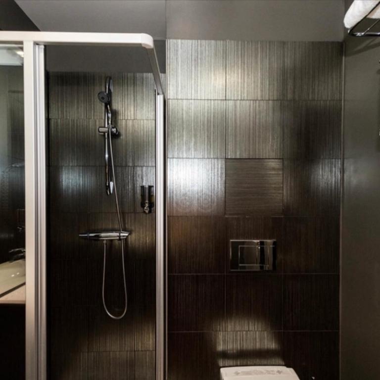 Hôtel Le Fabe - Chambre Double Charmante - 12