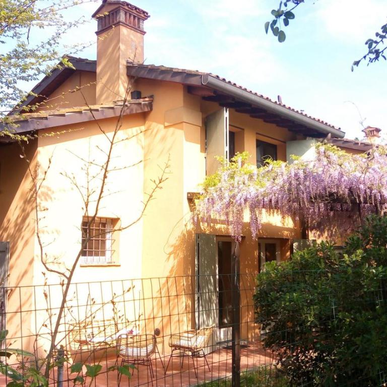 Il Fienile, casa vacanza in campagna con parcheggio privato e giardino privato, a 6 chilometri da Bologna centro e 1 chilometro da Bologna Fiera, Parco commerciale Meraville e Gran Tour Italia - Apartment - Split Level - 16