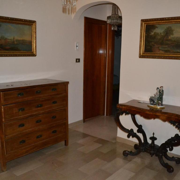 Da Emi E Giuly - Appartamento con 2 Camere da Letto - 20