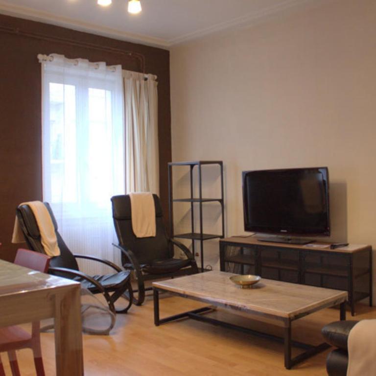 Le MONTREAL F3 (2 chambres) Centre Ville/ GareTGV - Two-Bedroom Apartment - 1