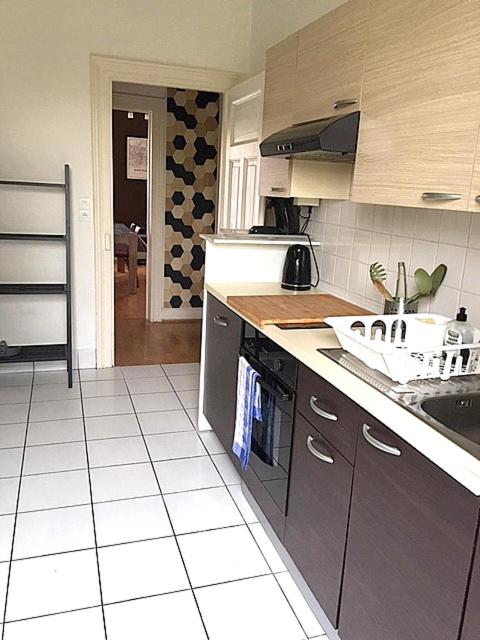 Le MONTREAL F3 (2 chambres) Centre Ville/ GareTGV - Two-Bedroom Apartment - 10