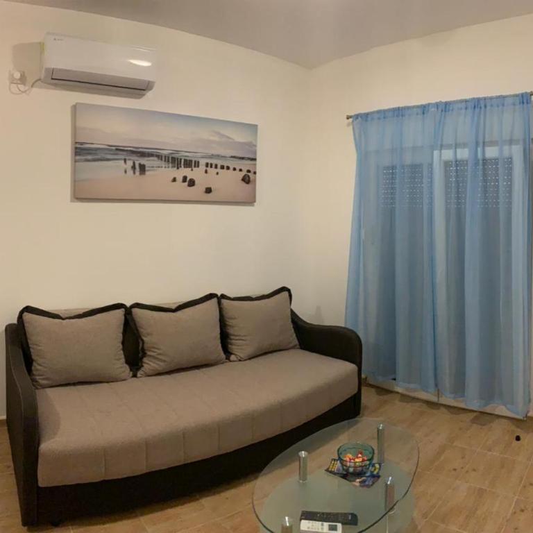 Apartmani Gaga - Apartment with Garden View - 10