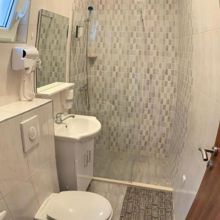 Apartmani Gaga - Apartment with Mountain View - 13