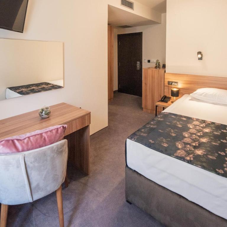 Hotel Aloha - Deluks Jednokrevetna Soba - 1