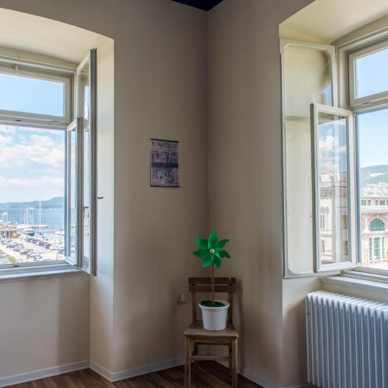 ControVento - Posto Letto in Dormitorio Misto con 10 Letti - 10