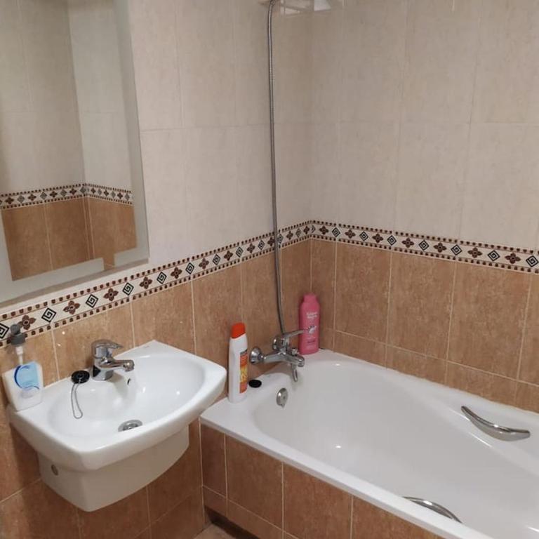 Apartamento Florencia - Three-Bedroom Apartment - 10