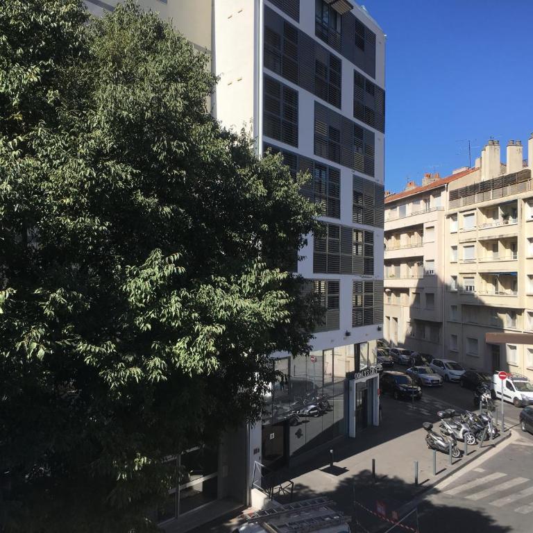 Your Home in Marseille*** - Grand Appartement 2 Chambres - 5