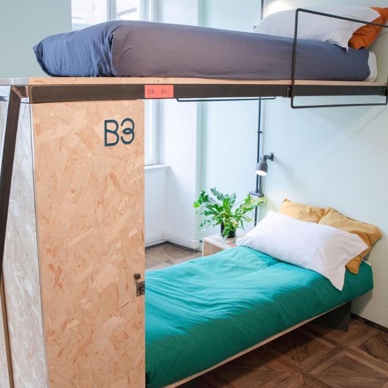 ControVento - Letto a Castello in Dormitorio Misto con 4 Letti - 7
