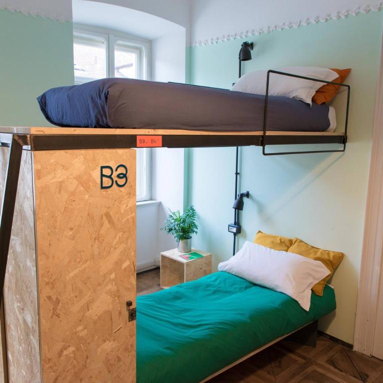 ControVento - Letto a Castello in Dormitorio Misto con 4 Letti - 5