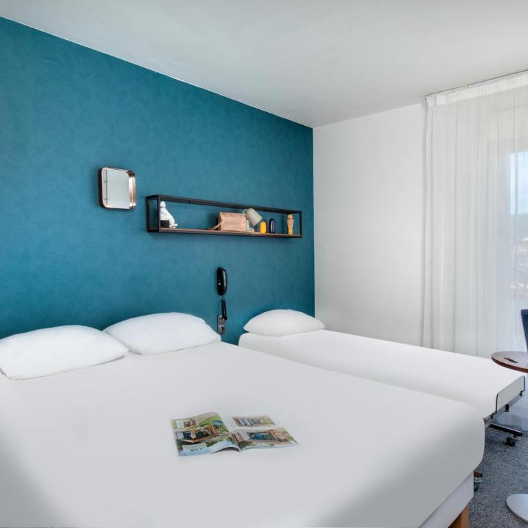 Hôtel ibis Styles Clermont-Ferrand Gare - Chambre Standard avec 1 Lit Double et 1 Canapé-Lit Double - 8