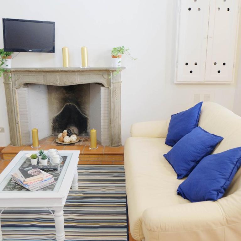 La Casa Di Betta - Apartment - 1