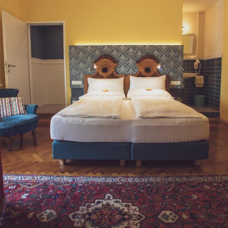 Der Eberhard - Sleep & Dine A9 Exit 133 - Classic Doppelzimmer - 12
