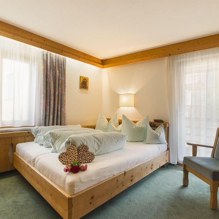 Hotel Ehrenreich - Doppelzimmer mit eigenem Bad - 5