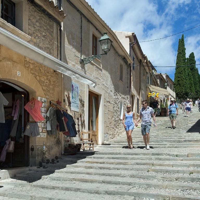 Owl Booking Villa Romeu - 10 Min Walk to the Old Town - Villa - 43