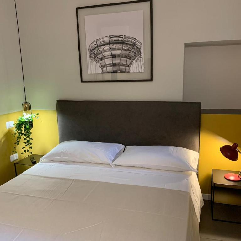 Cavour Urban Rooms by GHOR - Camera Tripla con Bagno Privato - 6