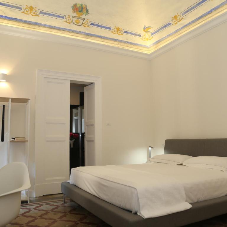 Palazzo del Verga - King Suite with Balcony - 1