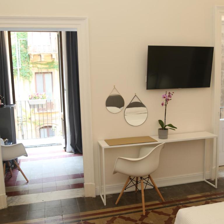 Palazzo del Verga - King Suite with Balcony - 2
