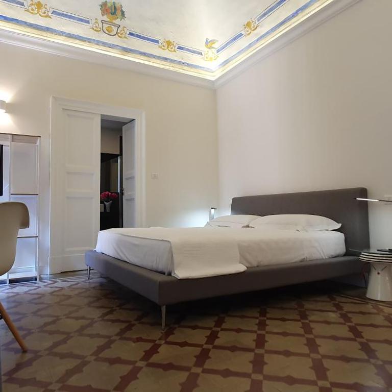 Palazzo del Verga - King Suite with Balcony - 13