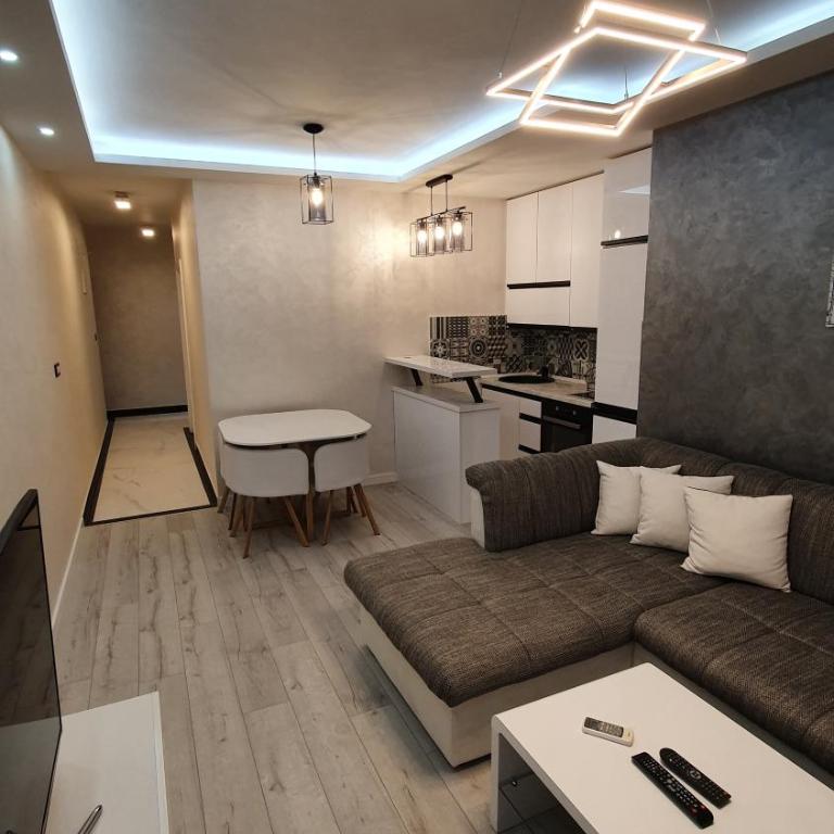 Lux Spa Apartman Budva - One-Bedroom Apartment - 1