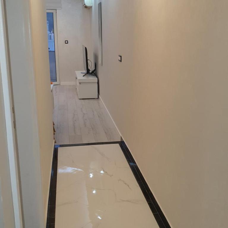 Lux Spa Apartman Budva - One-Bedroom Apartment - 6
