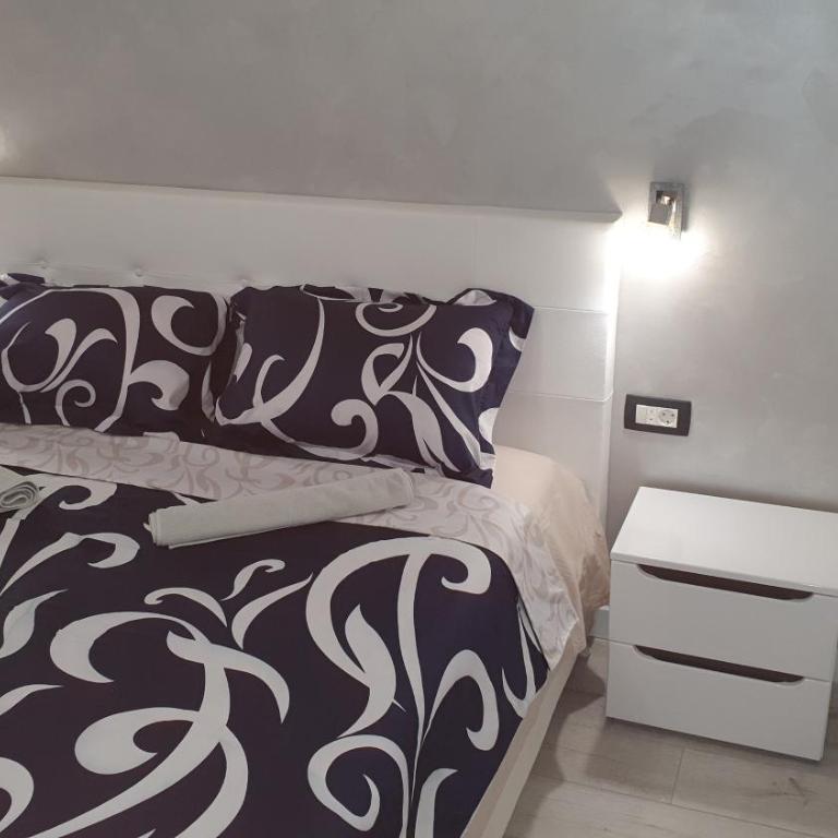Lux Spa Apartman Budva - One-Bedroom Apartment - 9