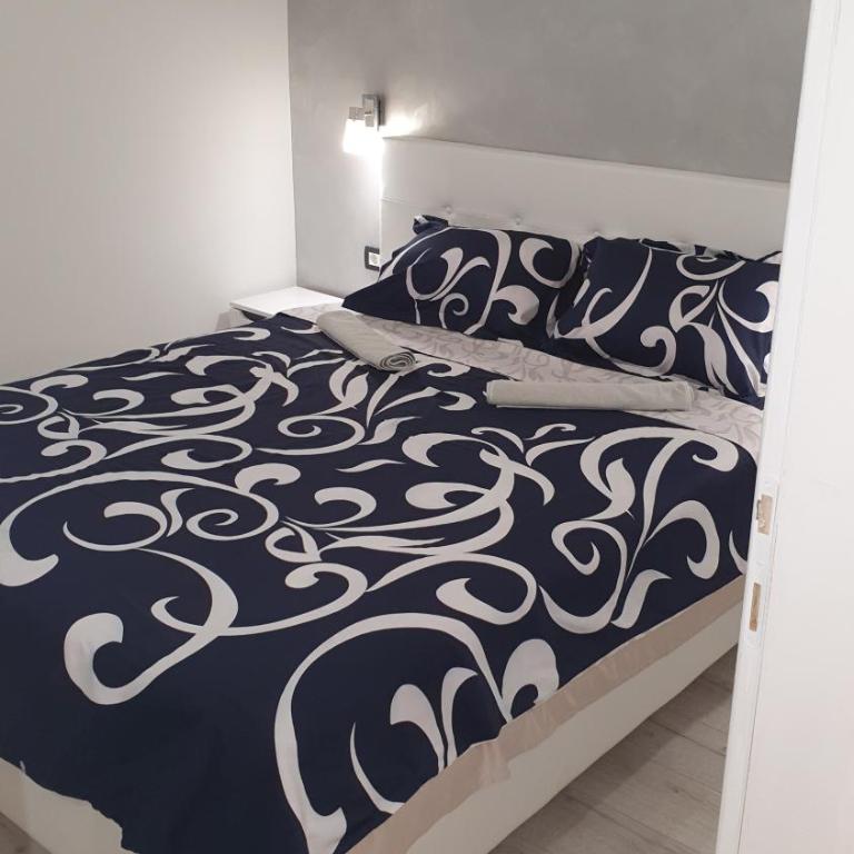 Lux Spa Apartman Budva - One-Bedroom Apartment - 10