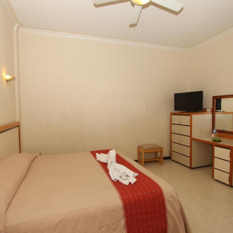 Hotel Ferri - Family Room - 4