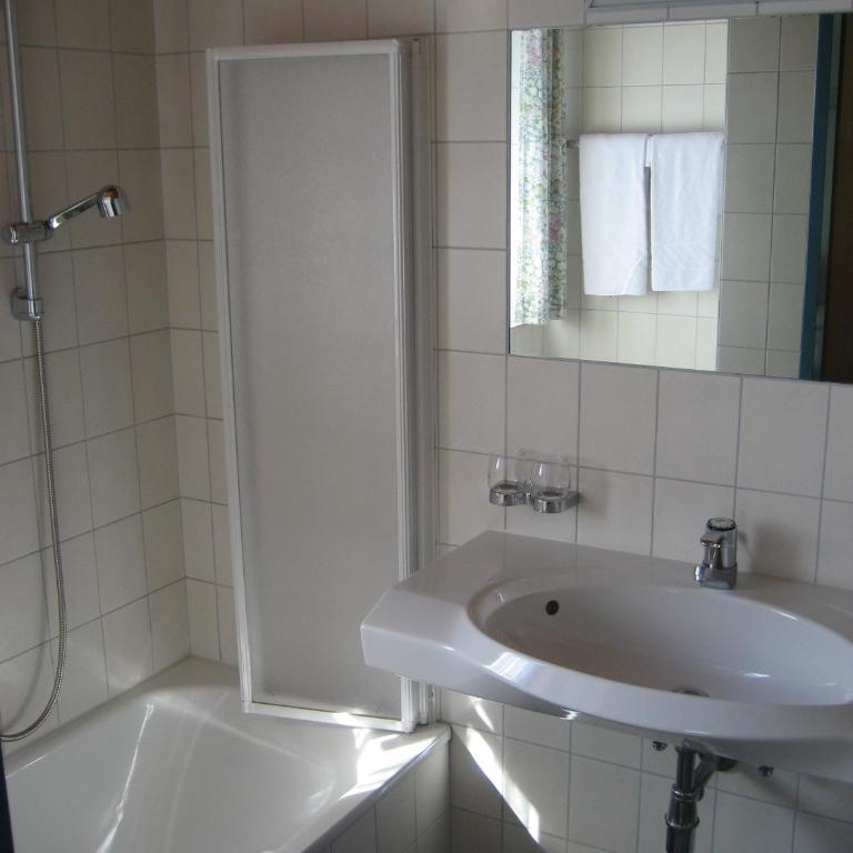 Hotel Sonne - Dreibettzimmer - 6