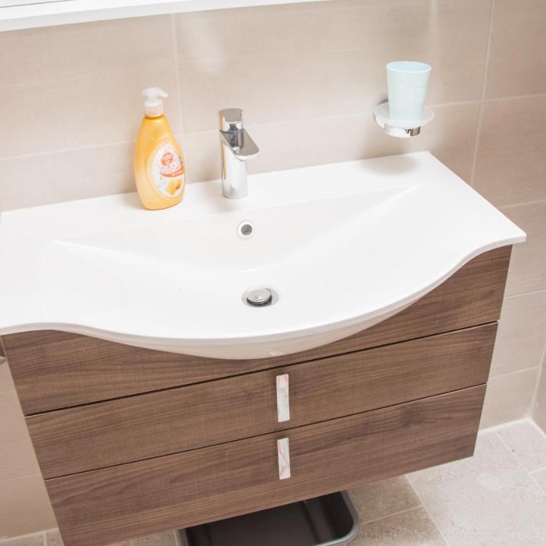 Villa San - Three-Bedroom Apartment - 3