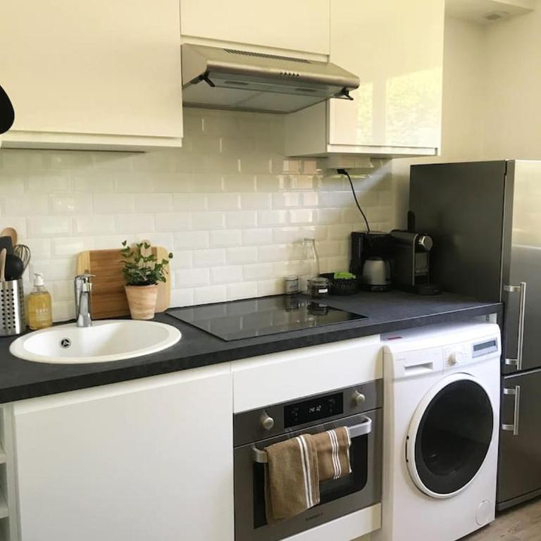 LE NID DE LA PIRAZ - Parking, Balcon & Netflix ! - One-Bedroom Apartment - 11