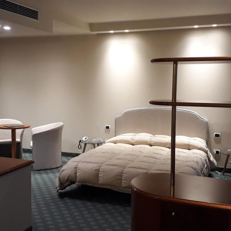 Hostellerie Du Cheval Blanc - Junior Suite - 2