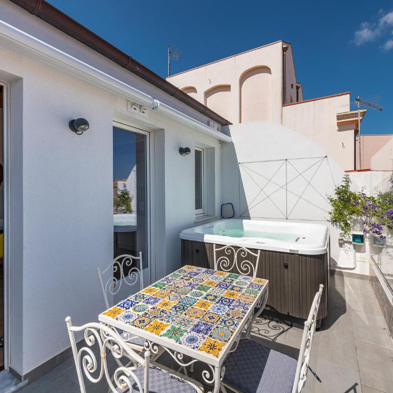 "Bea's Terrace" - Private Jacuzzi and panoramic rooftop in the City Centre - Vacation Home - 30