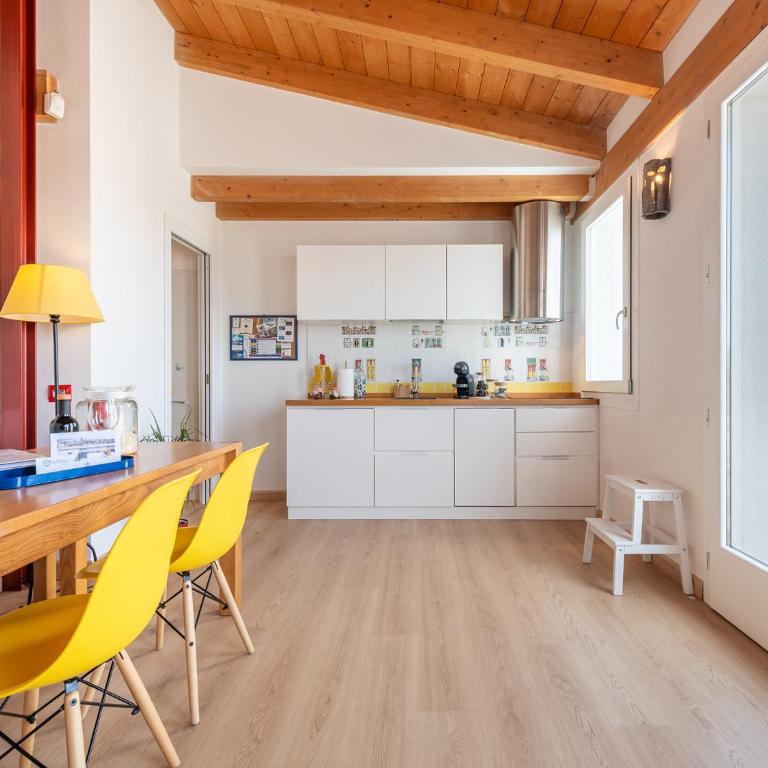 "Bea's Terrace" - Private Jacuzzi and panoramic rooftop in the City Centre - Vacation Home - 13