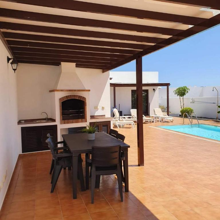 Villa Santana - Three-Bedroom Villa - 5