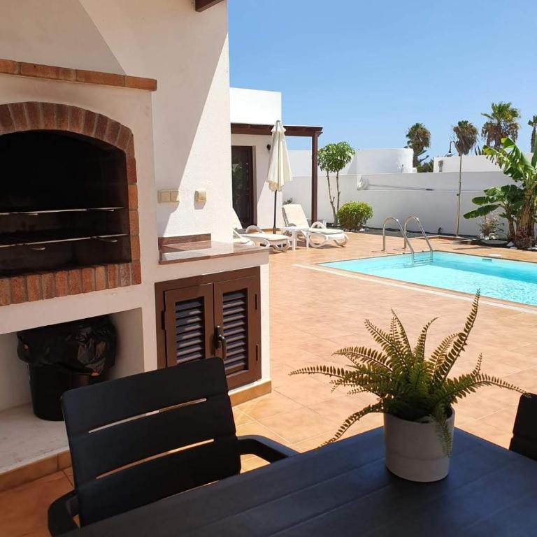 Villa Santana - Three-Bedroom Villa - 24