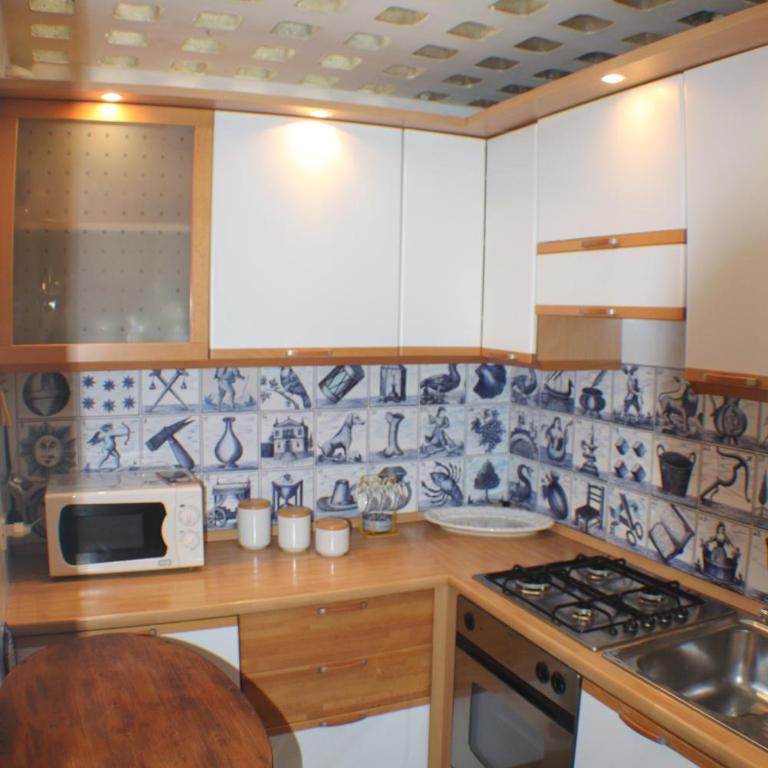 Penelope's House - One-Bedroom Apartment - 10