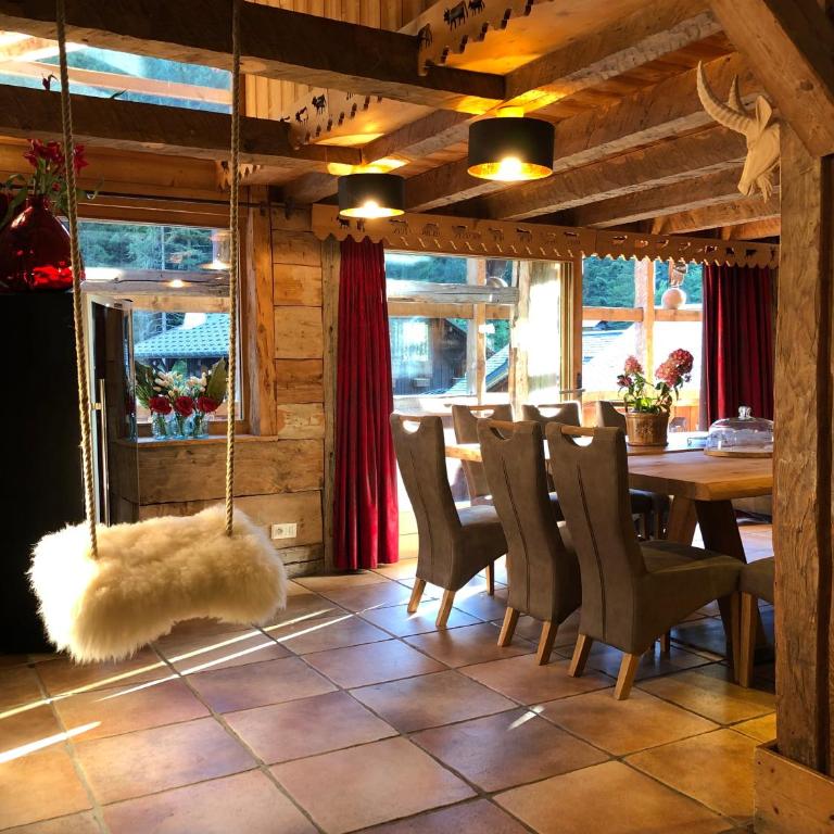 Chalet La Grange à Germaine - Propriétés Mont Amour - Chalet 5 Chambres - 77