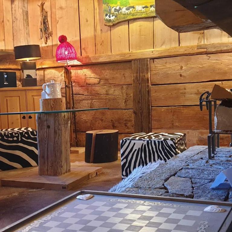 Chalet La Grange à Germaine - Propriétés Mont Amour - Chalet 5 Chambres - 87