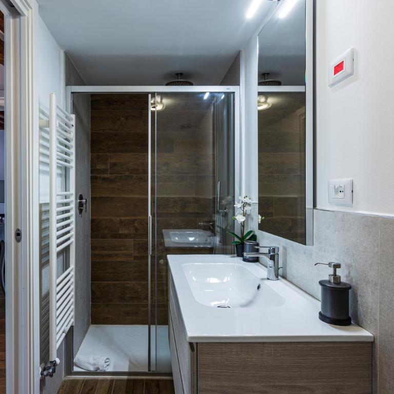 Hostmate - Venezia - Salizada - Appartamento con 2 Camere da Letto - 28