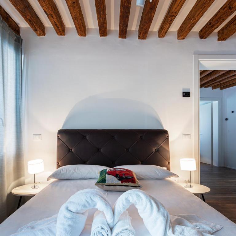 Hostmate - Venezia - Salizada - Appartamento con 2 Camere da Letto - 1
