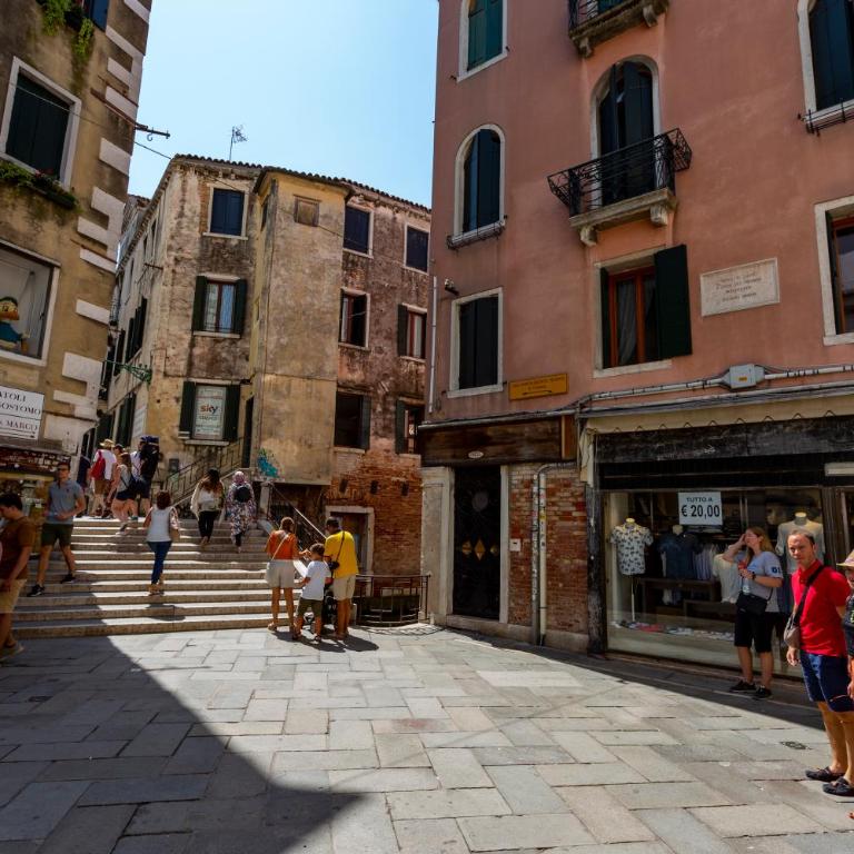 Hostmate - Venezia - Salizada - Appartamento con 2 Camere da Letto - 36