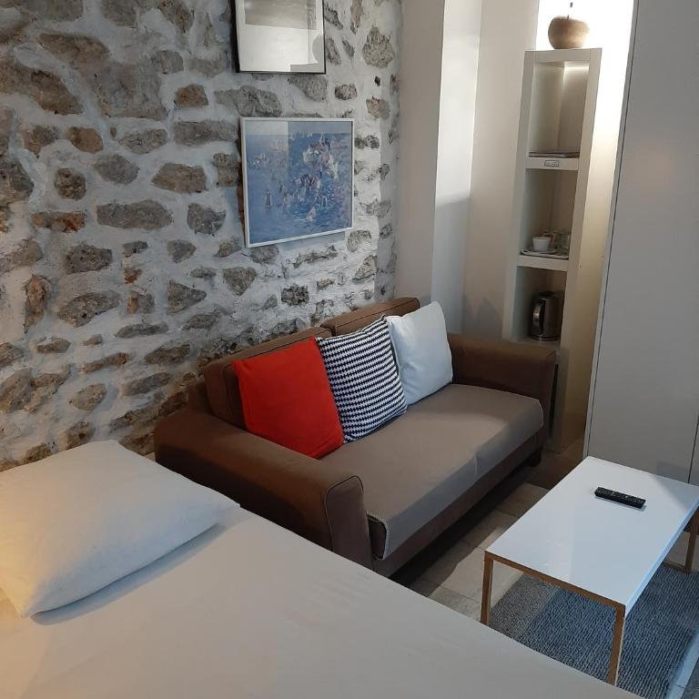 Villa des iris - Chambre Double ou Lits Jumeaux (Rez-de-Chaussée) - 6