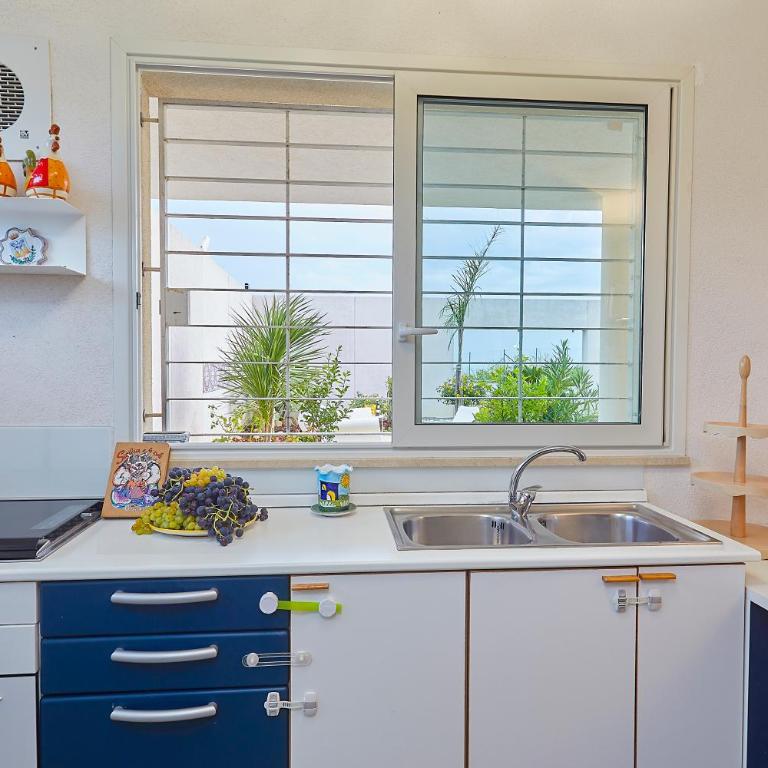 Villa Bonifato alloggo a uso turistico vista sulle campagne e sul mare siciliano - Villa - 19