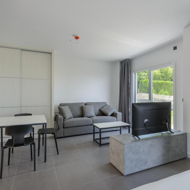 Apartamentos Onzamar - Estudio con terraza - 9