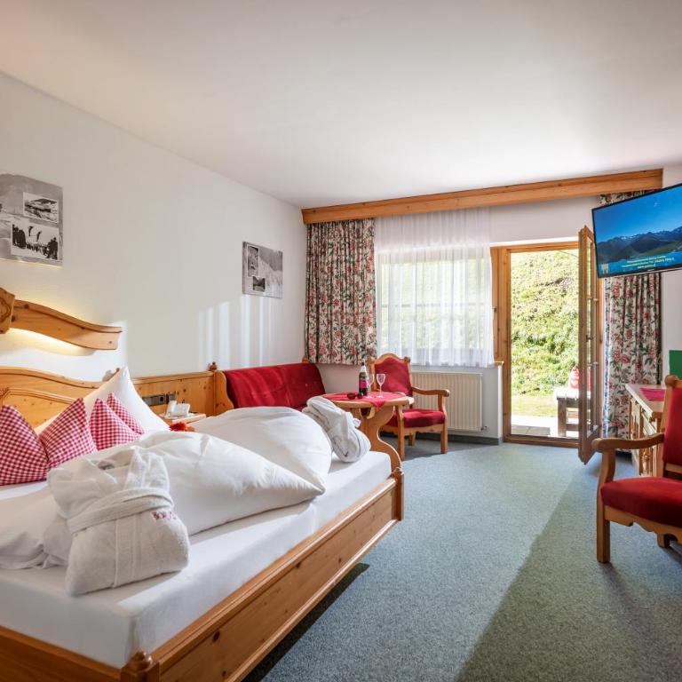 Hotel Garni Hanslerhof " Urlaub am Bauernhof " - Junior Suite mit Balkon - 3