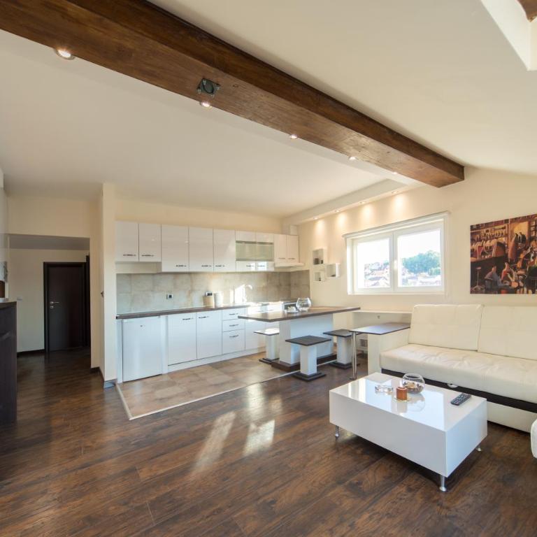 New and Nice apartments - Penthouse Apartment - 1
