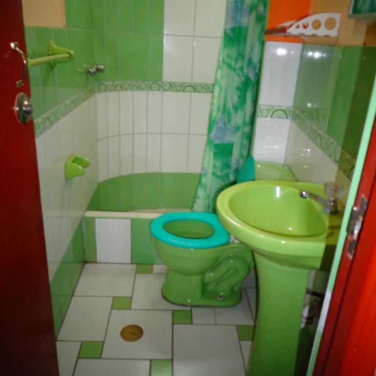 Hospedaje San Pedro Tacna - Habitación Triple con baño privado - 1