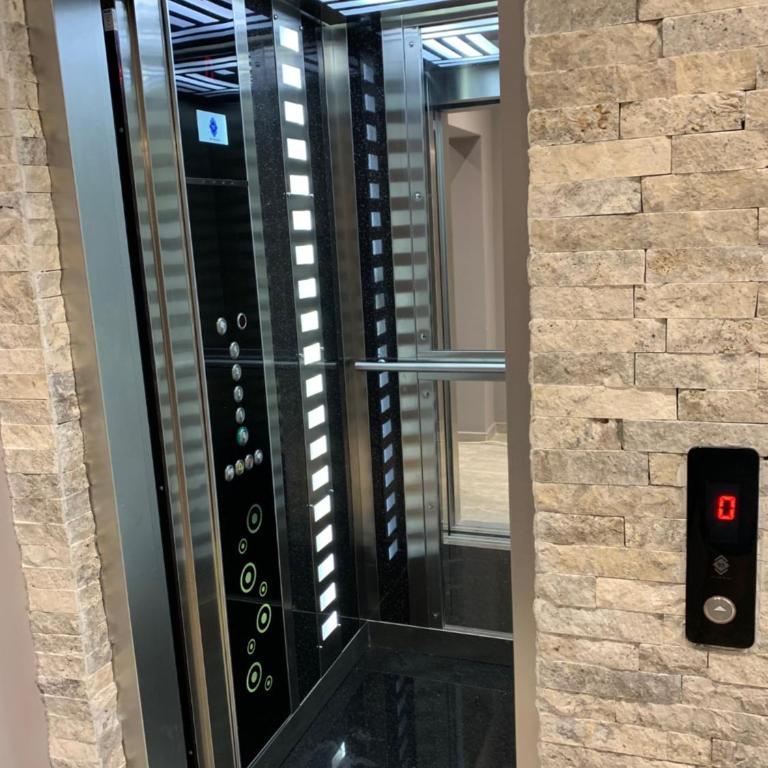 Hotel Princess & Spa - Dvokrevetna Soba sa Bračnim Krevetom sa Balkonom i Pogledom na More - 8