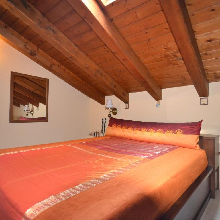 Attico in centro storico con wifi e posto auto privato - CIR VDA AOSTA 0267 - Three-Bedroom Apartment - 14