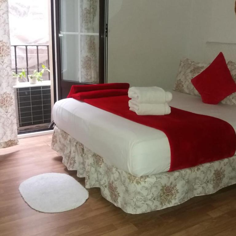 Casa de Huéspedes Prada - Double Room with Private Bathroom - 2